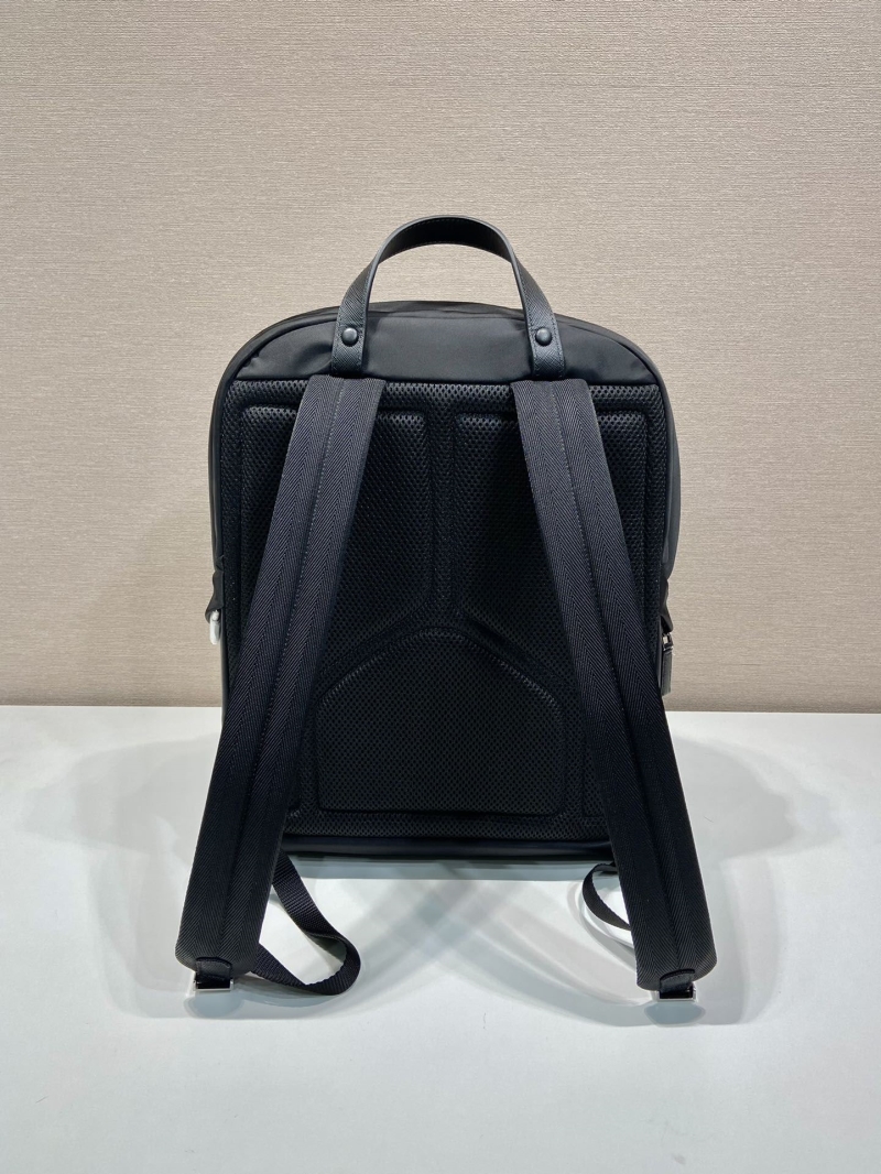 Pra*a backpacks